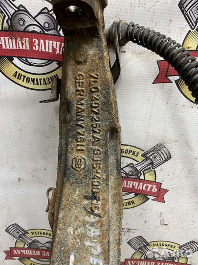 Кулак поворотный Фольксваген Туарег / Кайен / Ку7