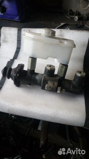 Главный тормозной цилиндр