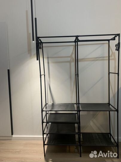 Сборная временная вешалка