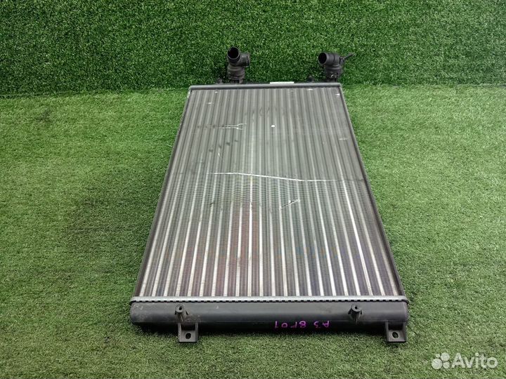 Радиатор охлаждения Audi A3 8P