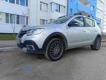 Renault Sandero Stepway 1.6 MT, 2019, 45 000 км, с пробегом, цена 1 260 000 руб.