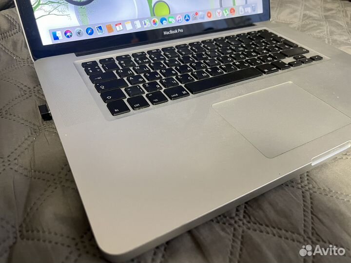 Apple MacBook Pro 15 i7/10/256