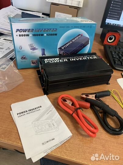 Автомобильный инвертор с 12 на 220