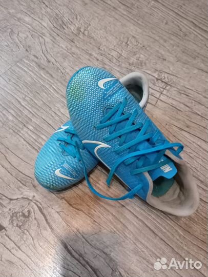 Детские футбольные бутсы 35 размер