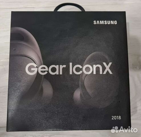 Беспроводные наушники Samsung Gear IconX