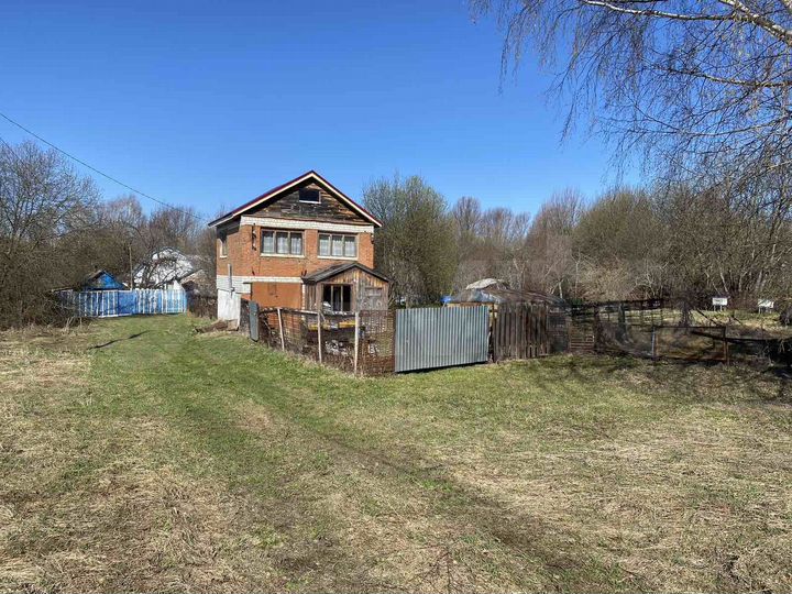 Дом 52 м² на участке 15 сот.