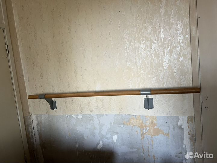 Хореографический станок однорядный настенный