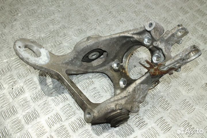 Кулак задний правый Audi A5 8T, A4 B8 4WD