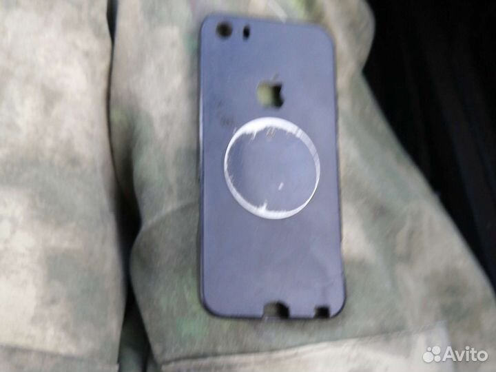 Чехол на iPhone SE