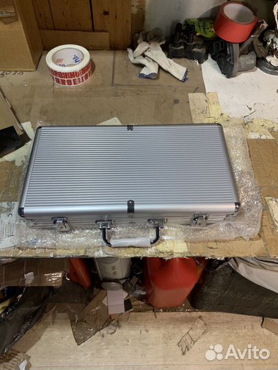 Покерный набор в кейсе