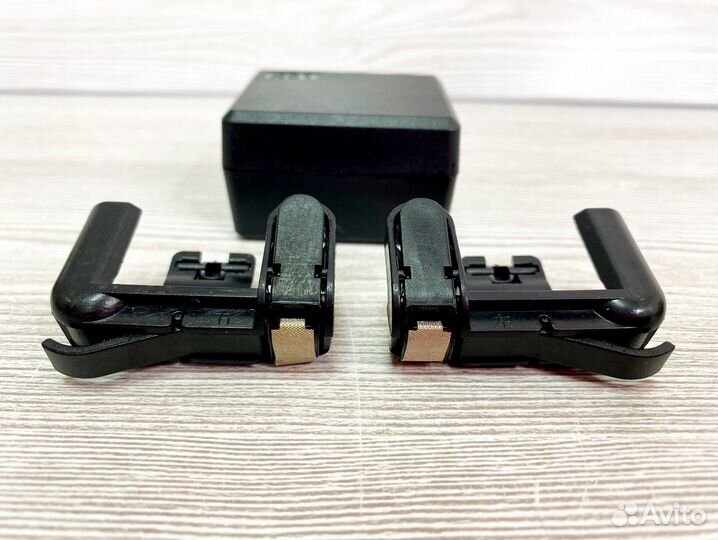 Геймпад триггер для смартфона