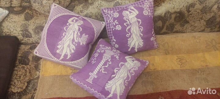 Подушки с вышивкой