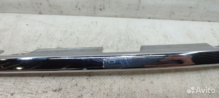 Молдинг решетки радиатора левый Hyundai Tucson 3