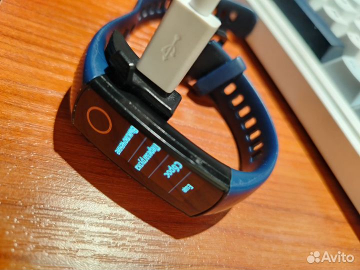 Фитнес браслет honor band 5