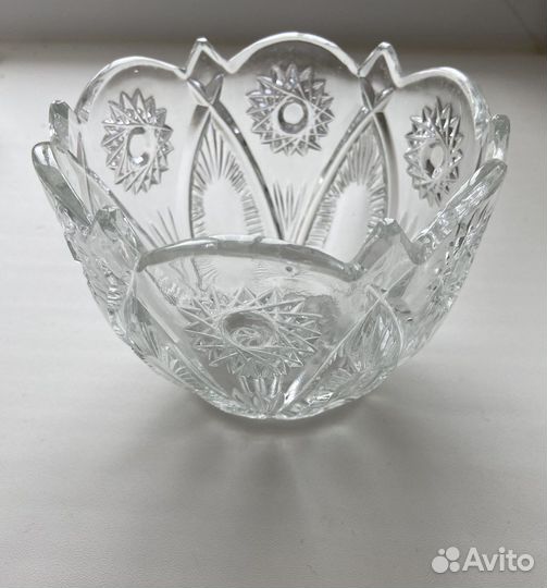 Хрустальная ваза