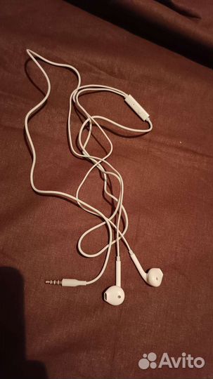 Наушники с микрофоном
