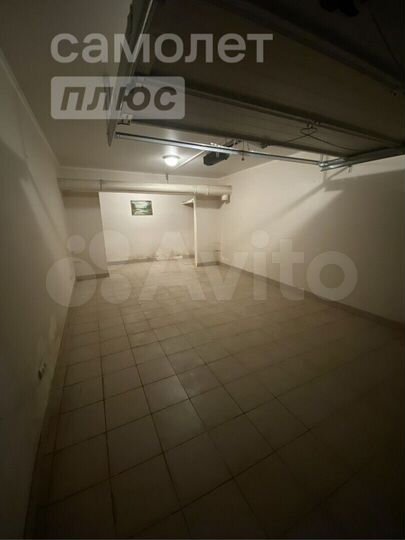 Машиноместо, 29 м²