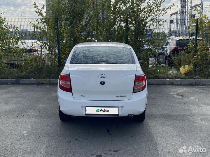 LADA Granta 1.6 МТ, 2013, 215 000 км