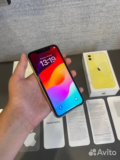iPhone 11, 64 ГБ