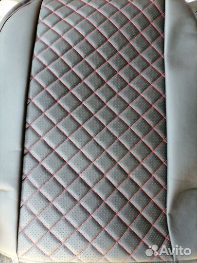 Чехлы на Ниву Шевролет с 2002 по 2012г красный ром