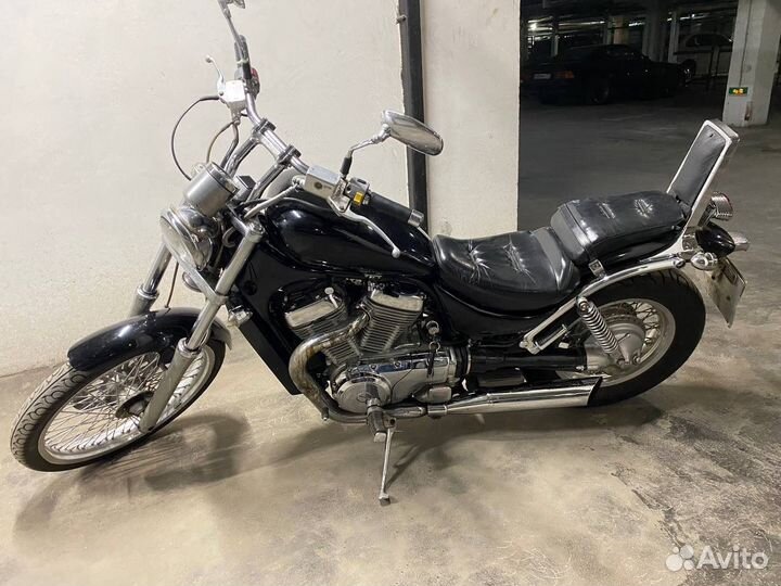 Suzuki Intruder VS 400, 1994