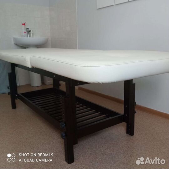 Массажная кушетка с регулировкой высоты