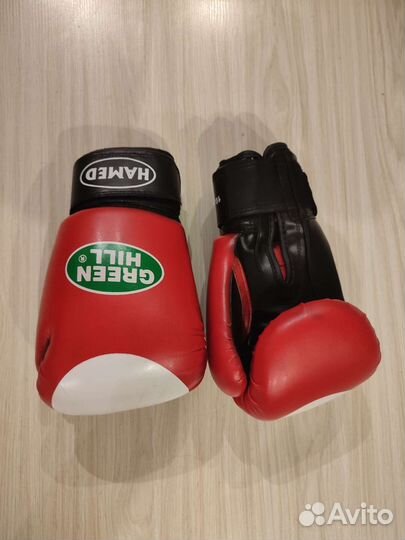 Боксерские перчатки