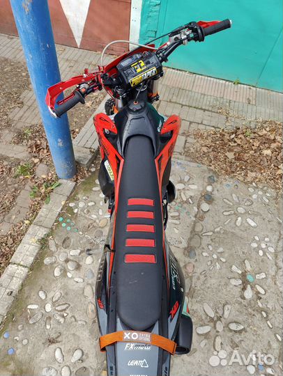 Fxmoto X8 (CBS300)