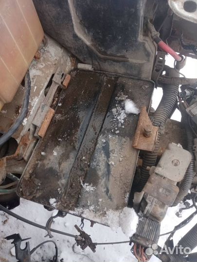 Площадка акб Renault Laguna 1