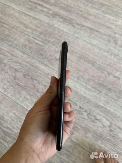 iPhone 7, 32 ГБ