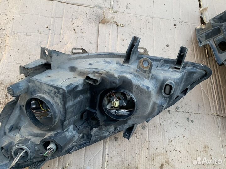 Фара правая renault scenic 2 рестаил дефект