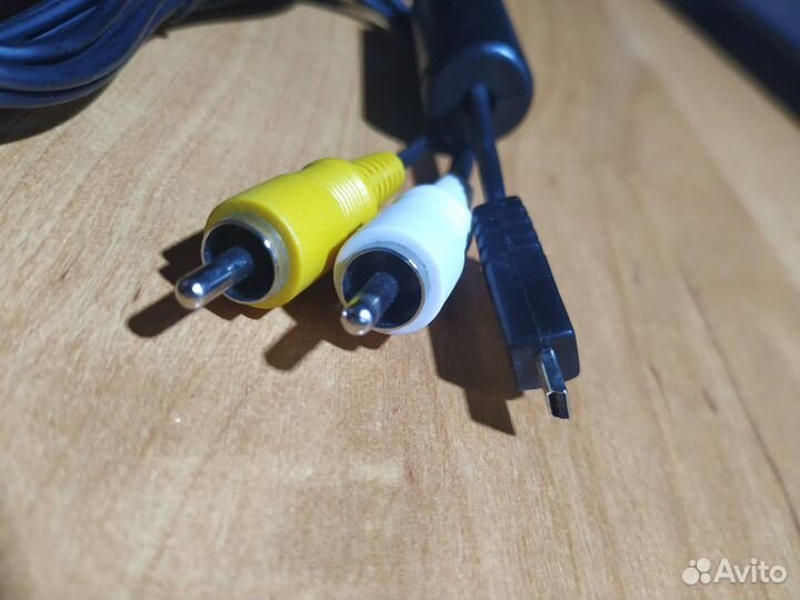 Кабель A/V 8pin