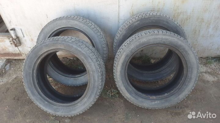 Dunlop SP Winter Ice 01 205/55 R16 94T