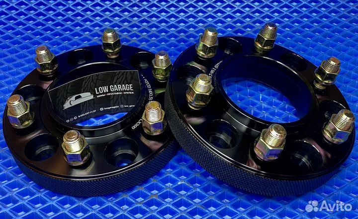 Проставки 6х139.7 30мм цо95.1 черные. Toyota Lexus