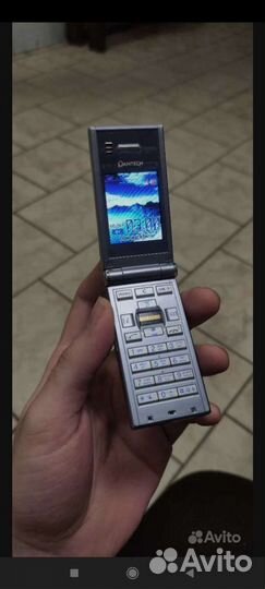 Телефон Pantech GL100