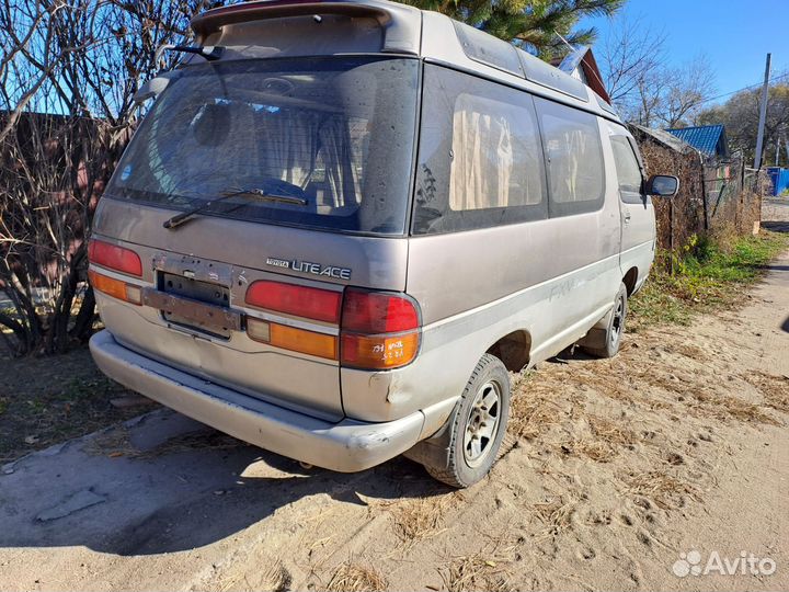 Toyota Lite Ace 2.0 AT, 1992, 125 000 км