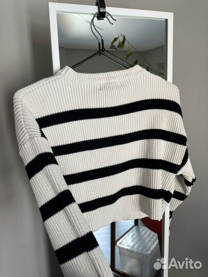 Джемпер короткий bershka s