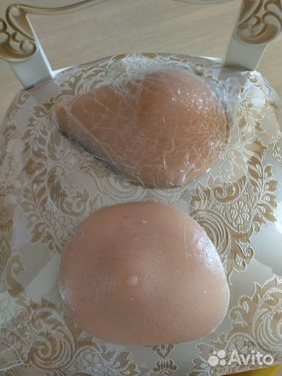 Протез груди