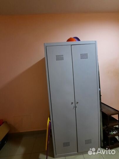 Шкаф металлический для инструментов бу