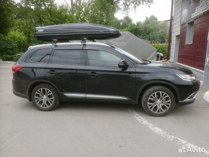 Бокс Thule на крышу авто