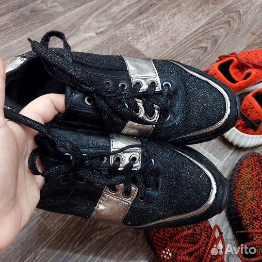 Кроссовки пакетом 3 шт. 38 размер