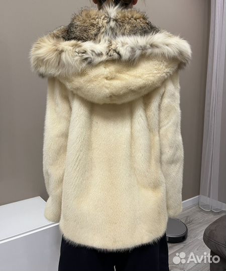 Шуба норковая с капюшоном
