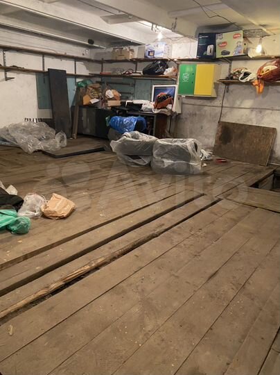 Гараж, > 30 м²