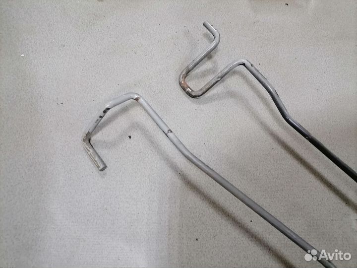 Торсион крышки багажника Toyota Corona ST190 1994