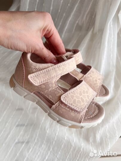 Сандалии Tombi, р.24