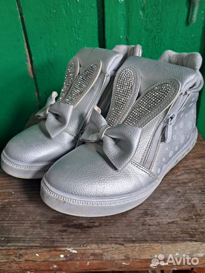 Кроссовки 35 размер
