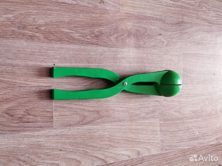 Снежколеп