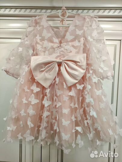 Праздничное платье с бабочками для девочки 100