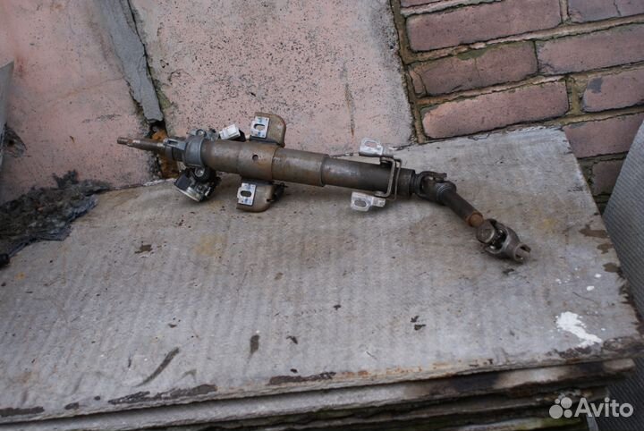 Рулевая колонка вал Mitsubishi Galant EA 990517040