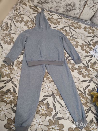 Спортивный костюм